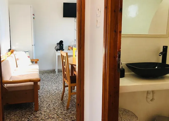 Rita's Beachfront House * Páros