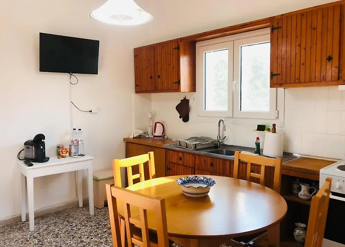 Rita's Beachfront House * Paro